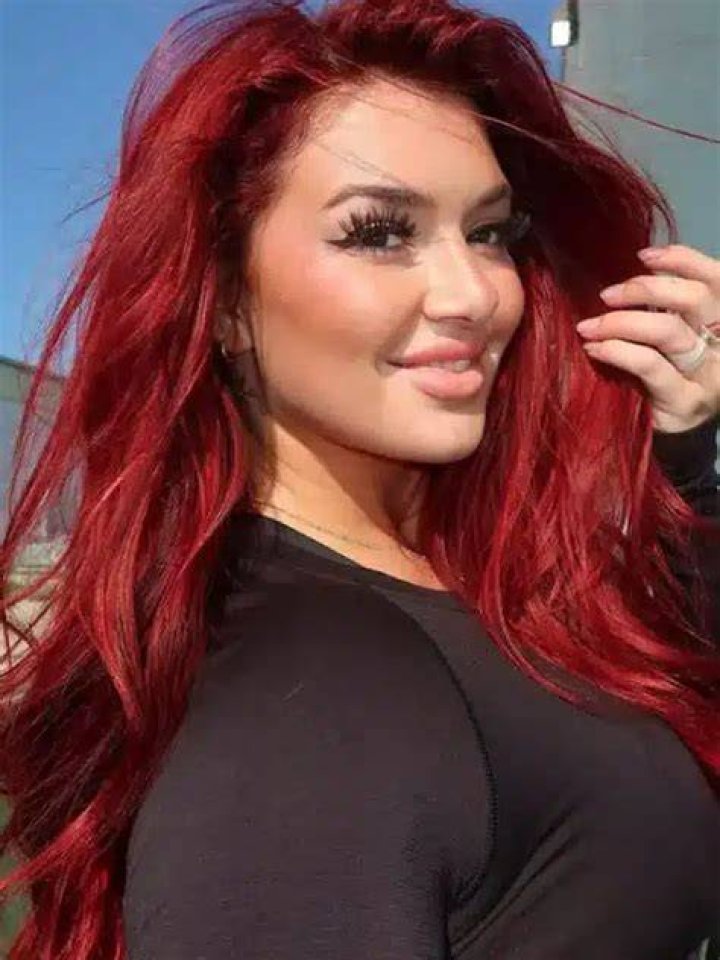 
Alicia Sanz Height, Weight, Net Worth, Age, Birthday, Wikipedia, Who, Nationality, Biography 